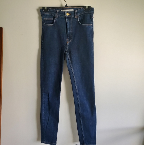 Zara Jeans
